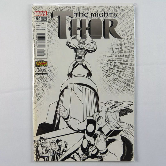 Mighty Thor #700 Stan Lee Comic Box Exclusive 2017 Variant B/W Marvel